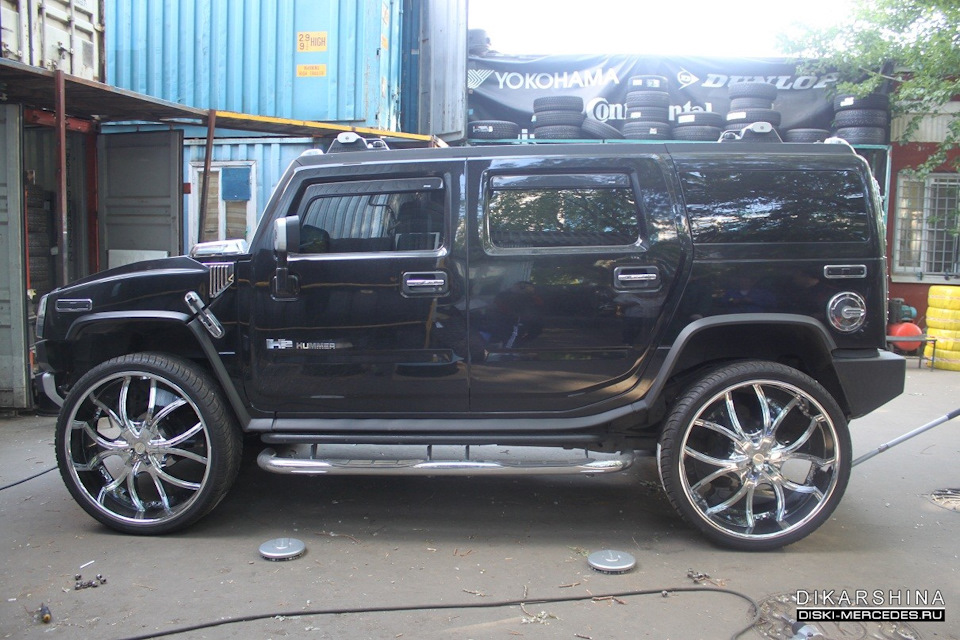 Диски хаммер н2 r17. Колеса на хаммер н2. Hummer h3 r20. Дискколеса на хамер h2 r20. Диски хаммер н2.