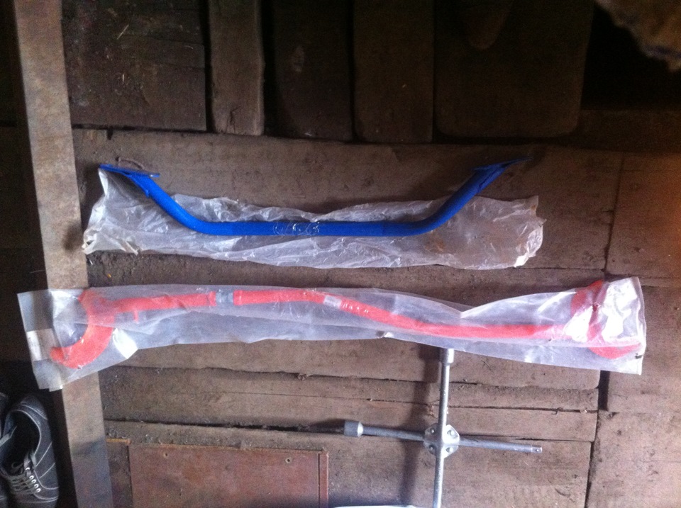 Растяжка и распорка — Lada Калина Хэтчбек (1G), 1,6 л, 2008 года ...