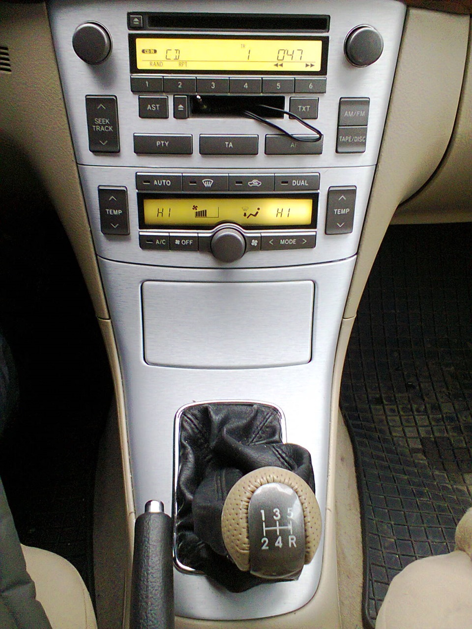 Родной магнитофон не исправим — Toyota Avensis II, 1,8 л, 2004 года ...