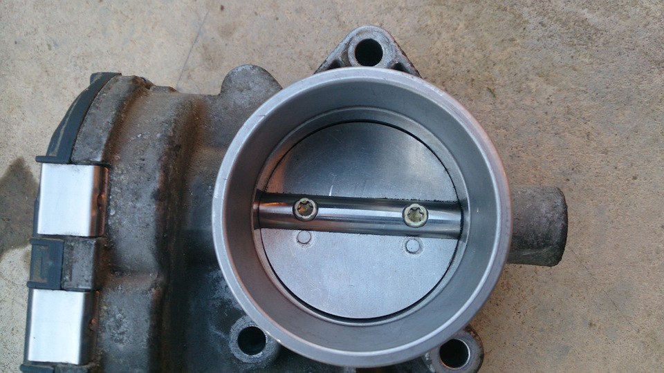 Чистка дроссельной заслонки — Peugeot 307, 1,6 л, 2002 года | своими ...