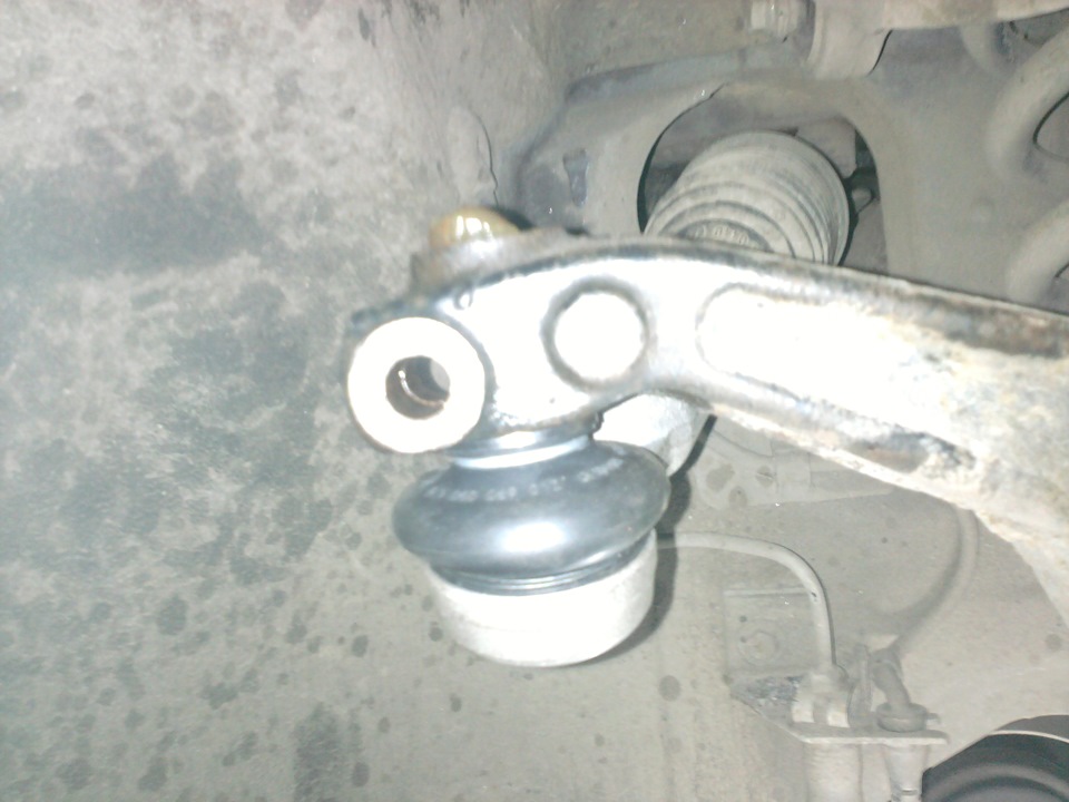 Замена рулевого наконечника — Volkswagen Passat B5, 1,8 л, 2003 года ...