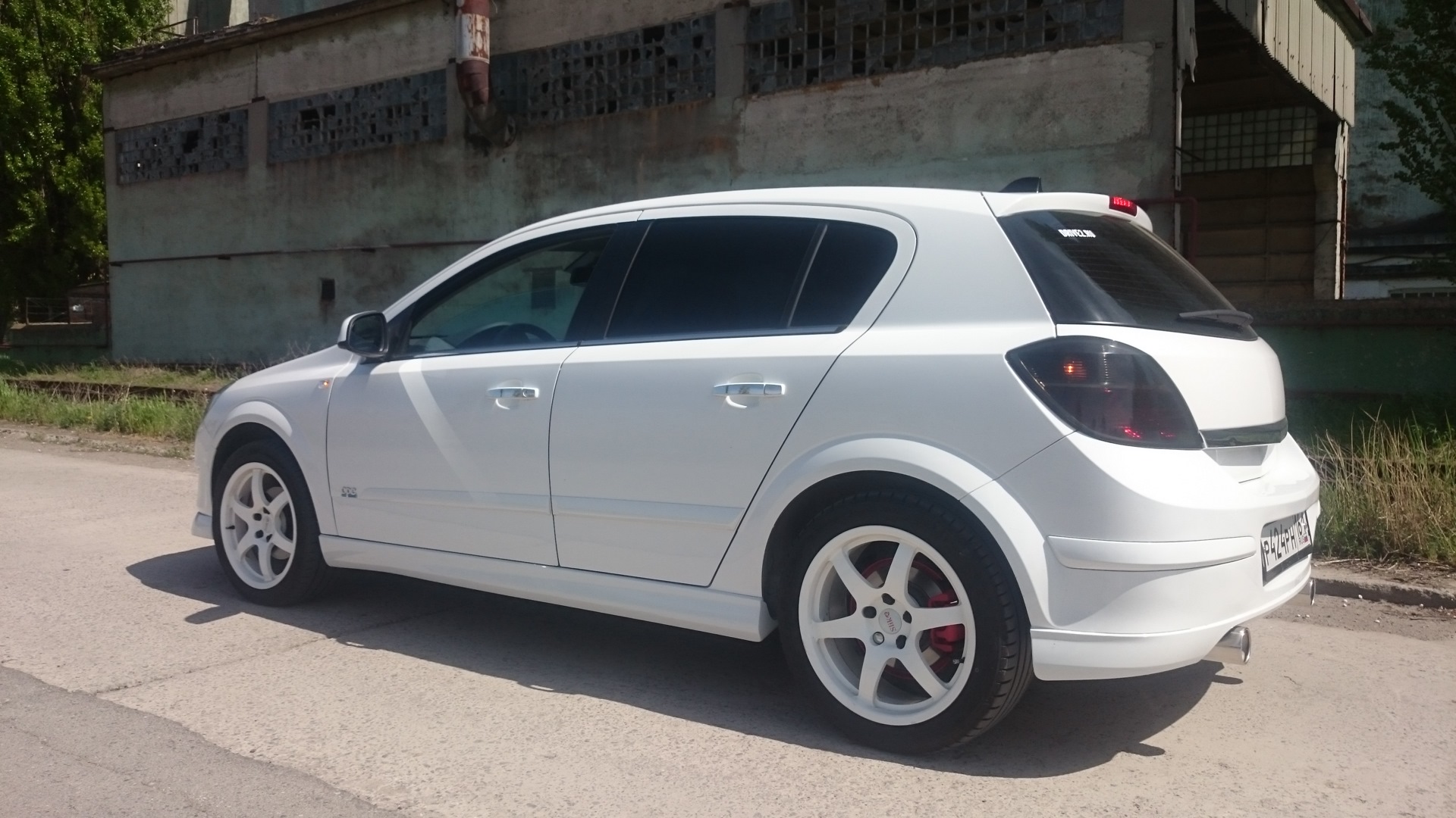 Пороги opel astra. Opel Astra h 5d OPC. Opel Astra h OPC line. Astra h OPC line 5d.