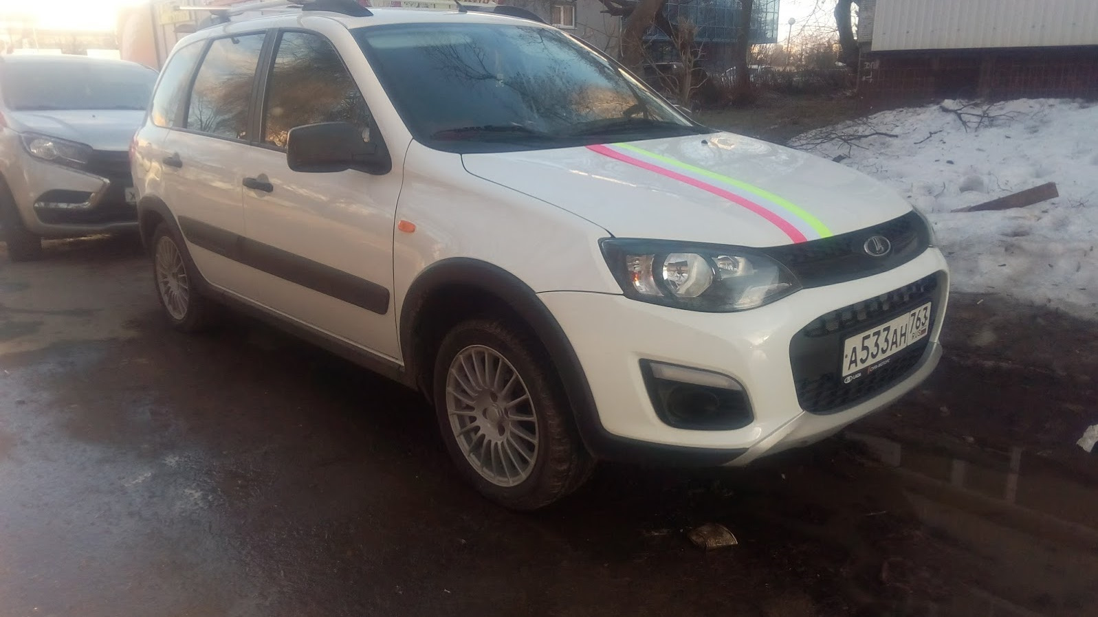 Lada Kalina Cross 1.6 бензиновый 2015 | Black and White на DRIVE2