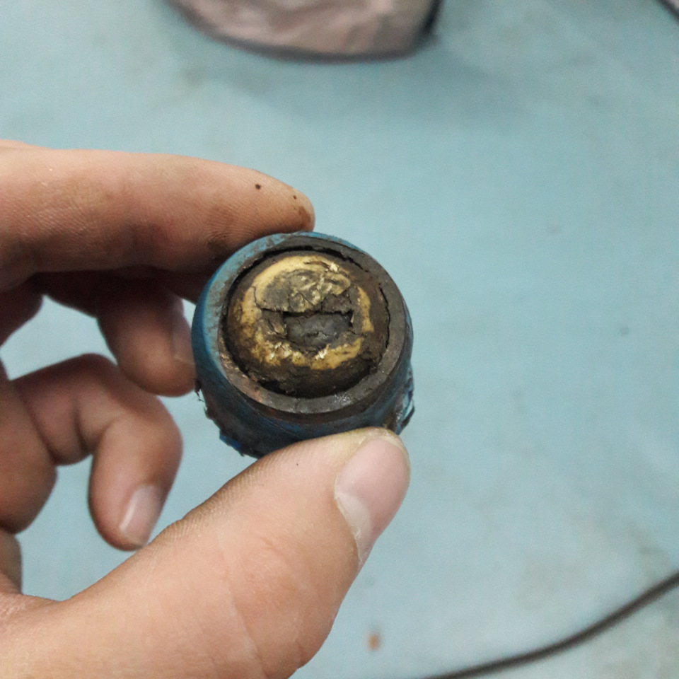 Разбитый сухарь №2. — Audi A4 Avant (B7)