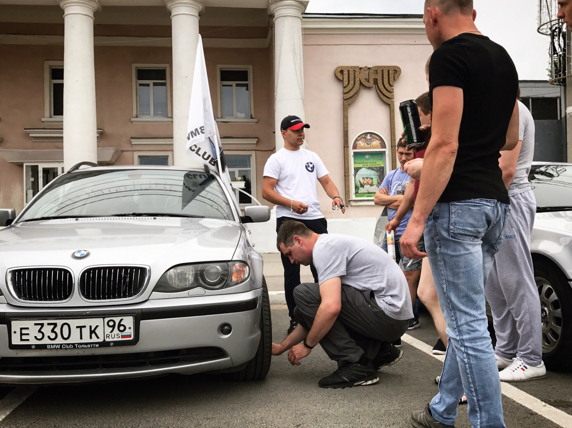 BMW Club Turkmenistan. BMW Club. БМВ клуб 2000. БМВ клуб Узбекистана.