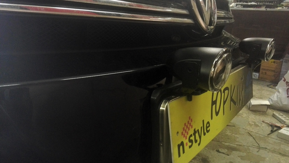 edd2499s 960 крепление противотуманок на номер