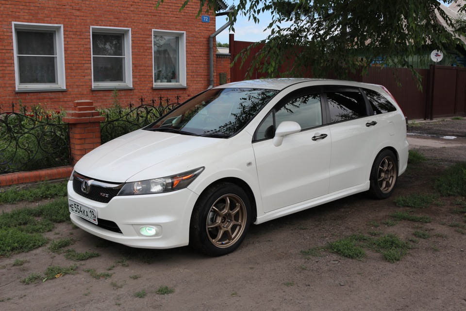 Стрим диск. Honda Stream 2010 rsz. Honda Stream 2010 r17. Honda Stream rsz 2007. Honda Stream r17.