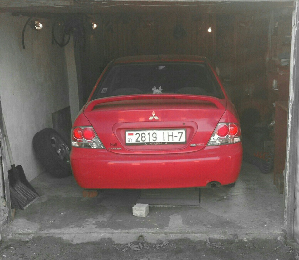 300 и шутки про тракториста — Mitsubishi Lancer IX, 2 л, 2003 года ...