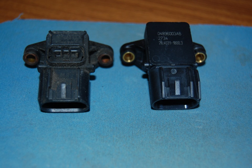 Запчасти на фото: 04896003AB. Фото в бортжурнале Dodge Stratus (2G)