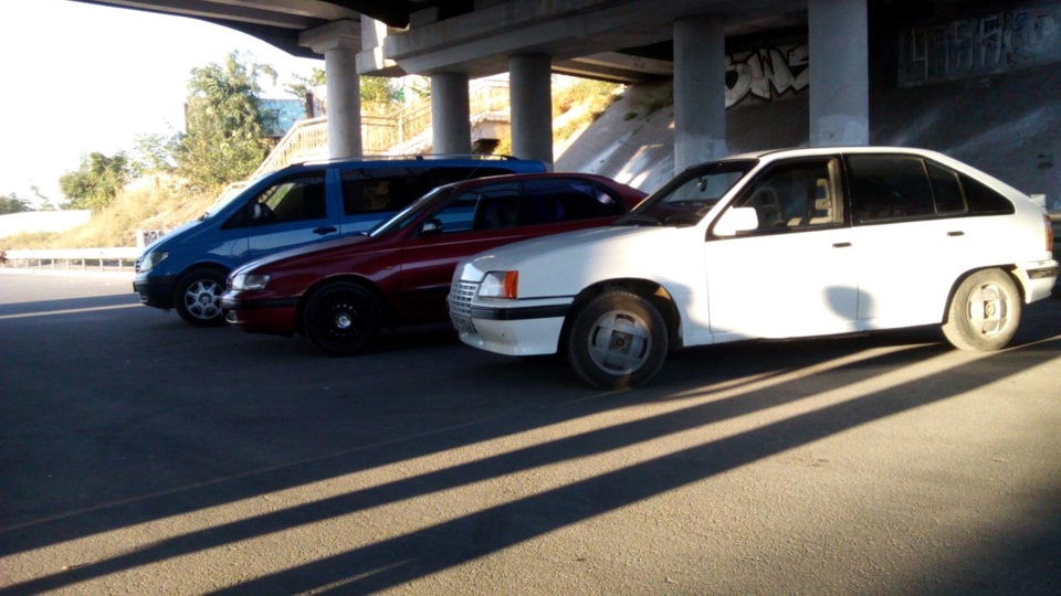 Opel Kadett < Мой белый >
