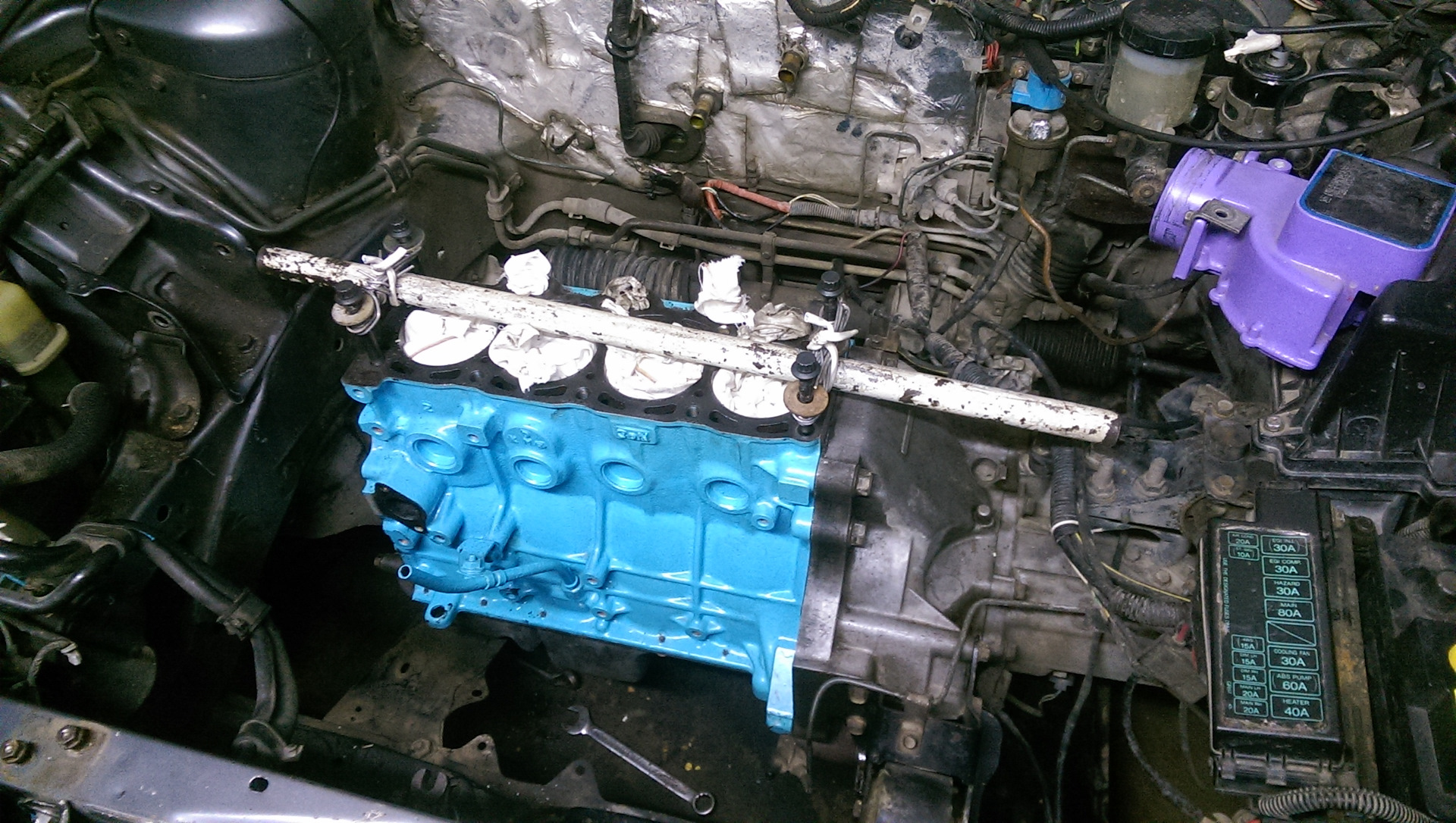 Замена двигателя mazda. Mazda 626 Fe 2.0 8v. Распредвал Mazda 626 Fe 12v. Fe3n двигатель. Fiat 626 двигателя.
