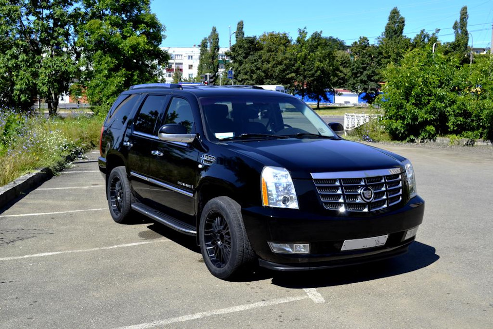 Cadillac escalade третьего поколения минусы