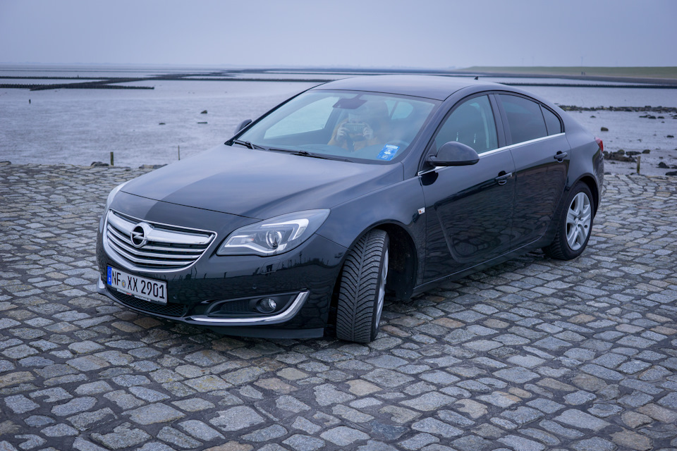 Insignia хэтчбек. Insignia Hatchback.