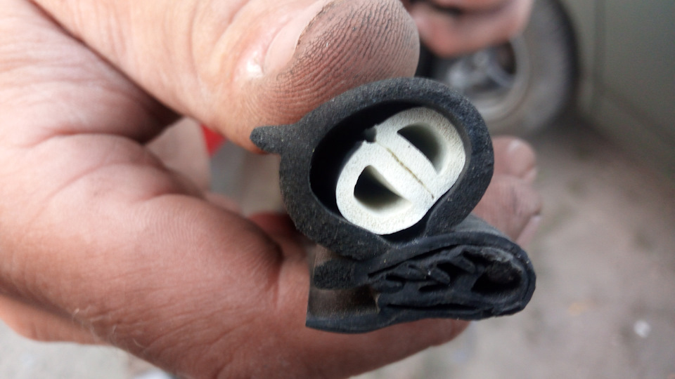 Доработка дверных уплотнителей ВАЗ 2110 — Lada 21102, 1,5 л, 1999 года ...