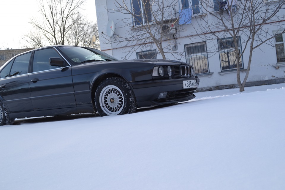 Nemnogo Zimnih Fotochek Bmw 5 Series 2 5 L 1994 Goda Na Drive2