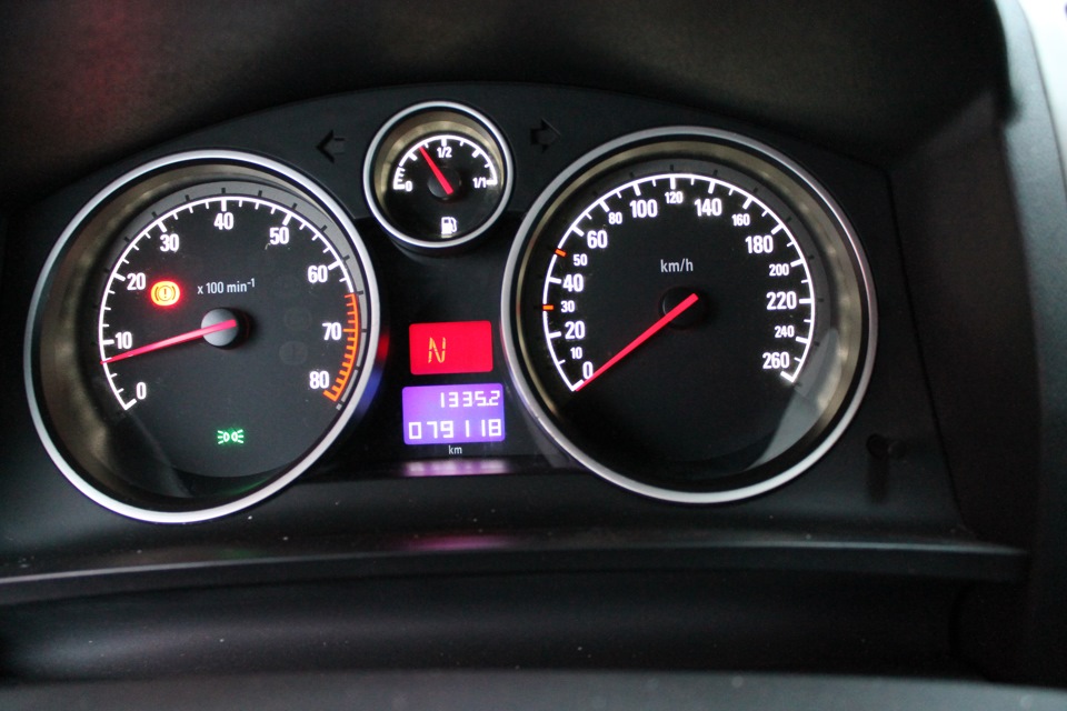 панель приборов опель зафира б