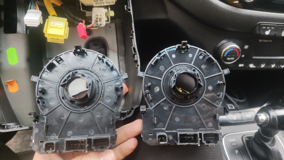 Замена подрулевого шлейфа — KIA Ceed (2G), 1,6 л, 2013 года | своими ...