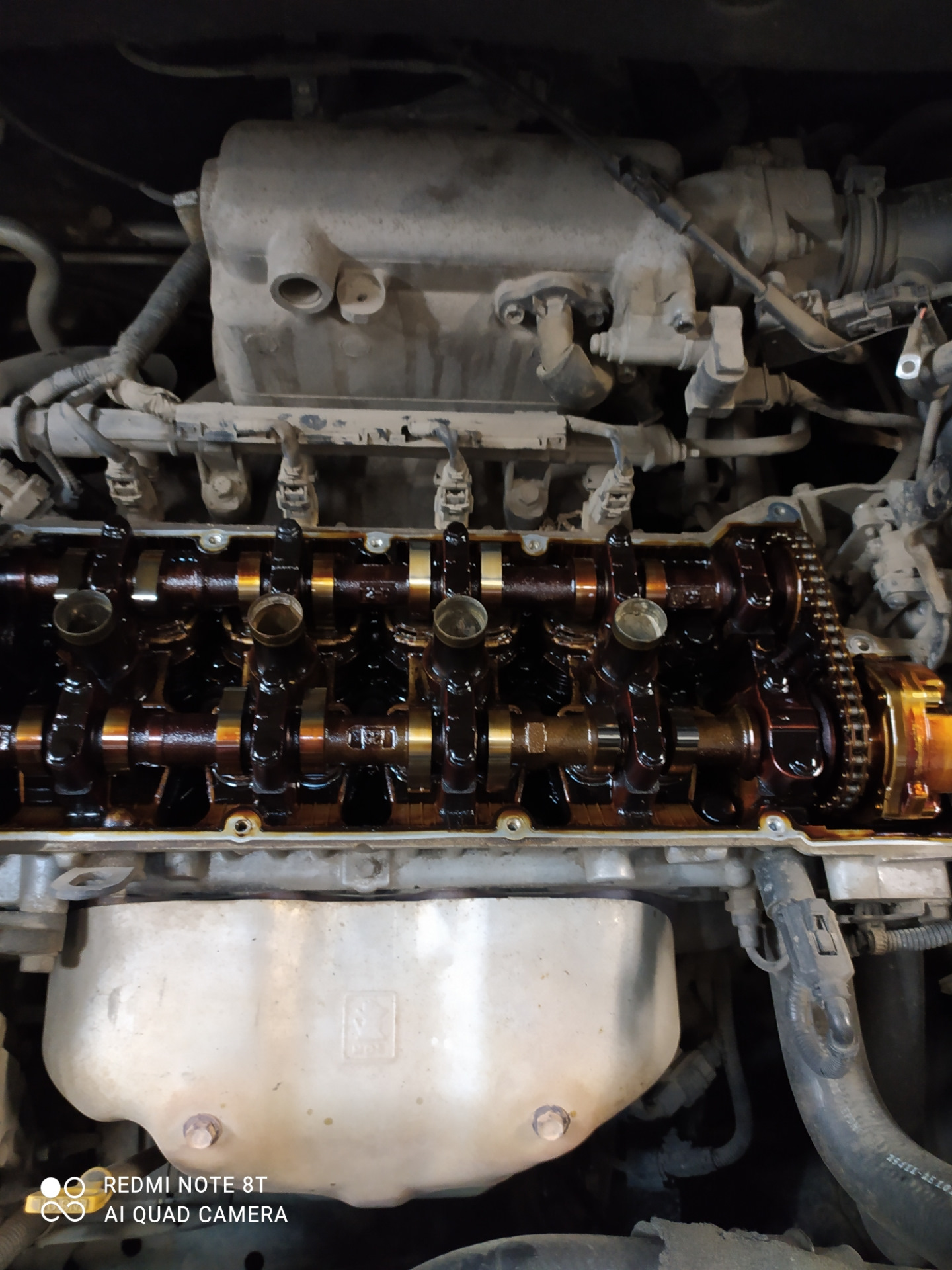 Как у всех сопливит из под клапанной крышки! — Hyundai Tucson (JM), 2 л ...