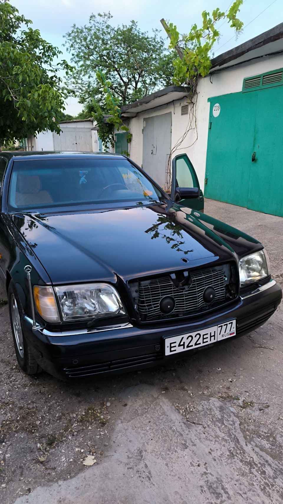 Mercedes Benz w140 Саша белый