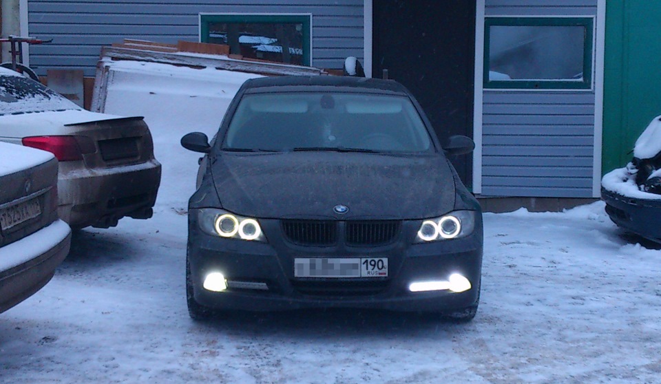 В общем то светят неплохо. Большего от них мне и не надо. — BMW 3 series (E90)