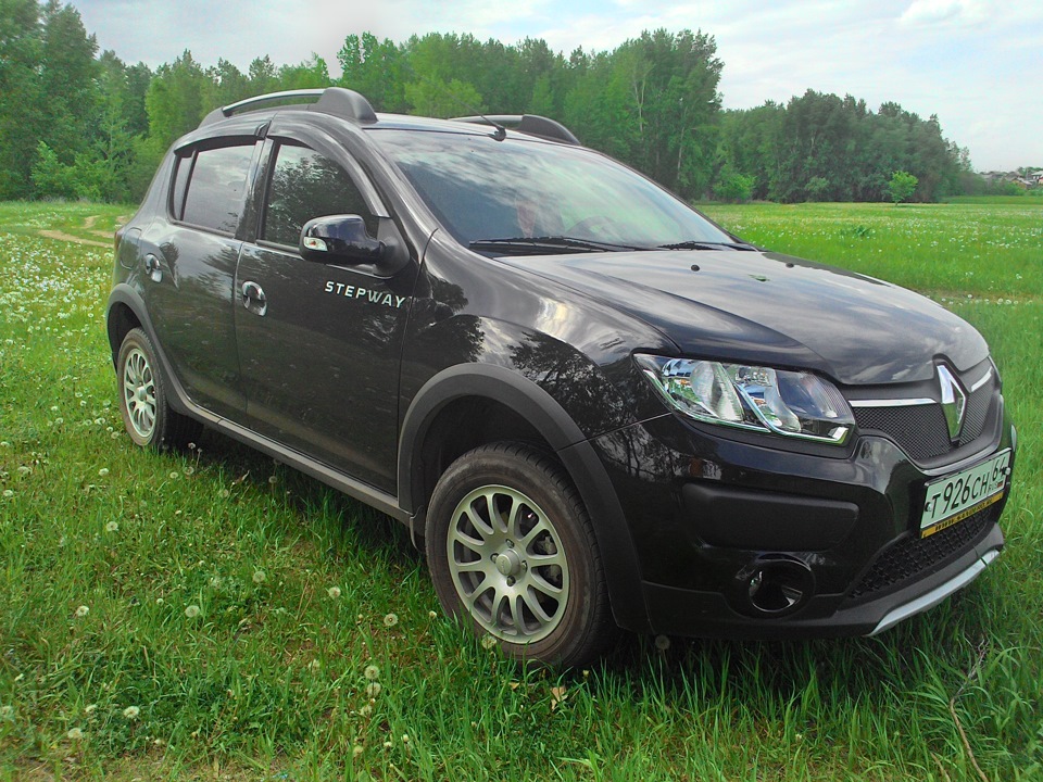 Sandero Stepway 2 на штампах