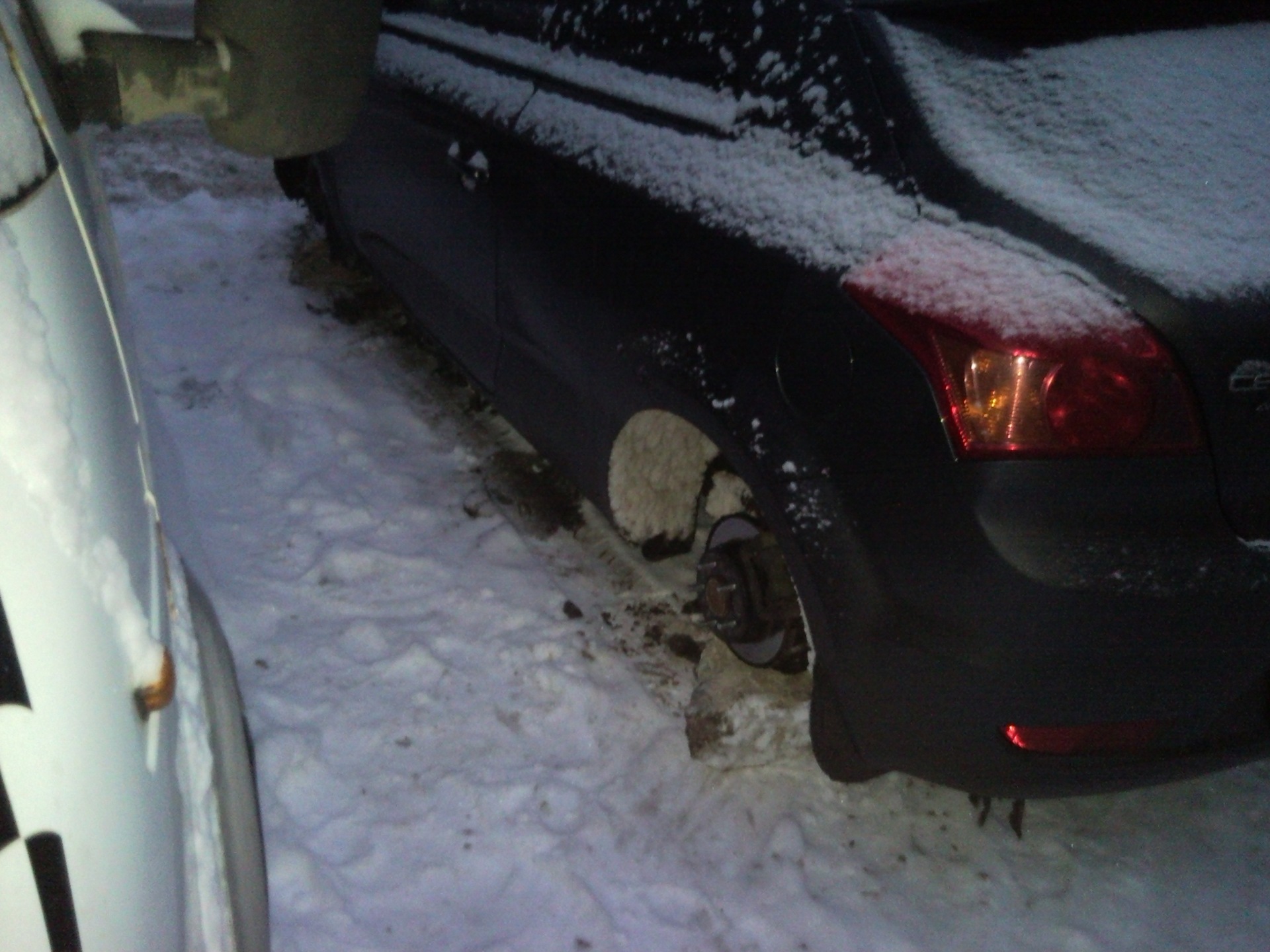 Украли колеса! — KIA Ceed (1G), 1,6 л, 2008 года | колёсные диски | DRIVE2