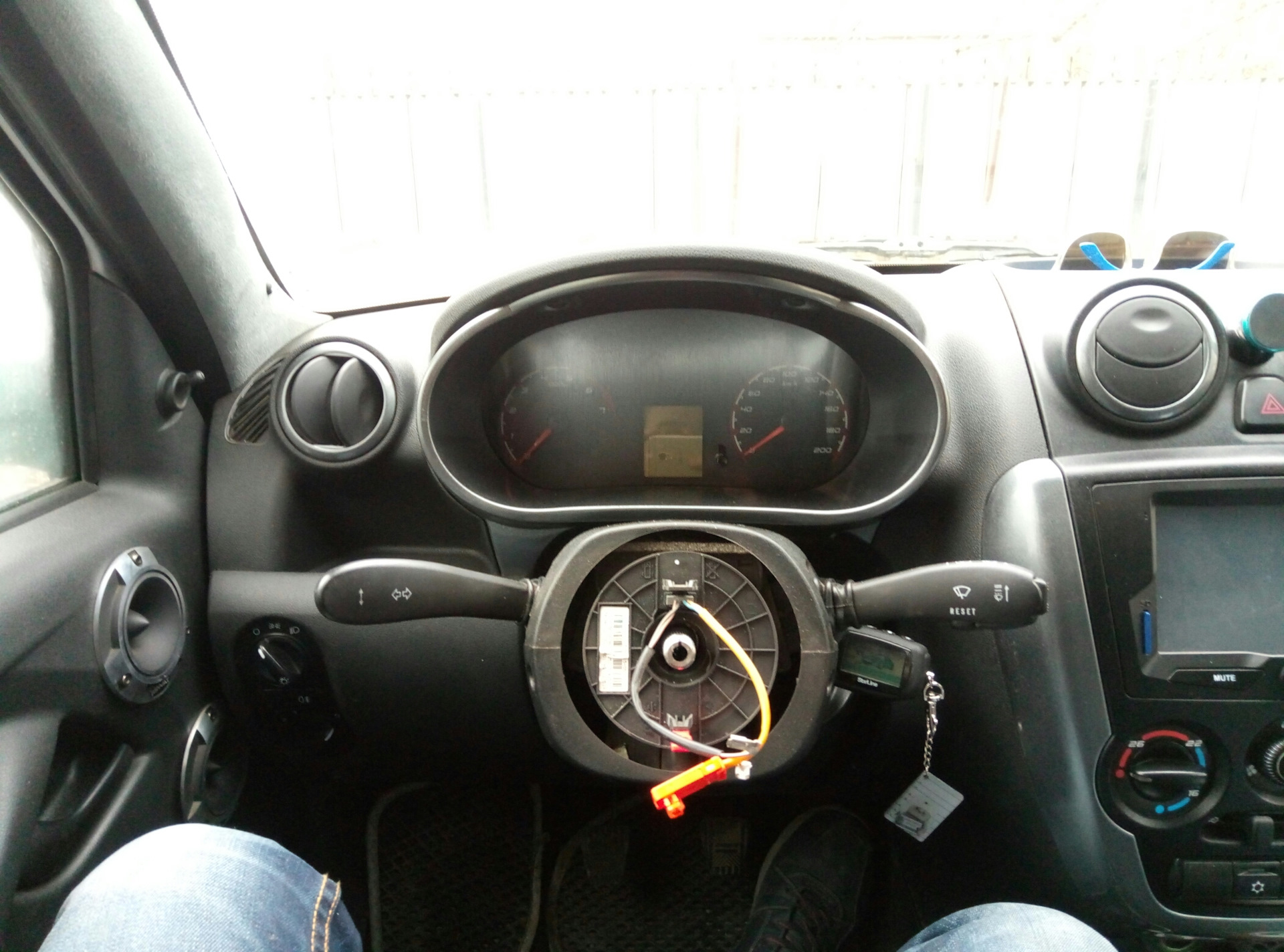 Лада гранта 2013г как снять руль Руль в кожу - Lada Гранта, 1,6 л, 2014 года аксессуары DRIVE2