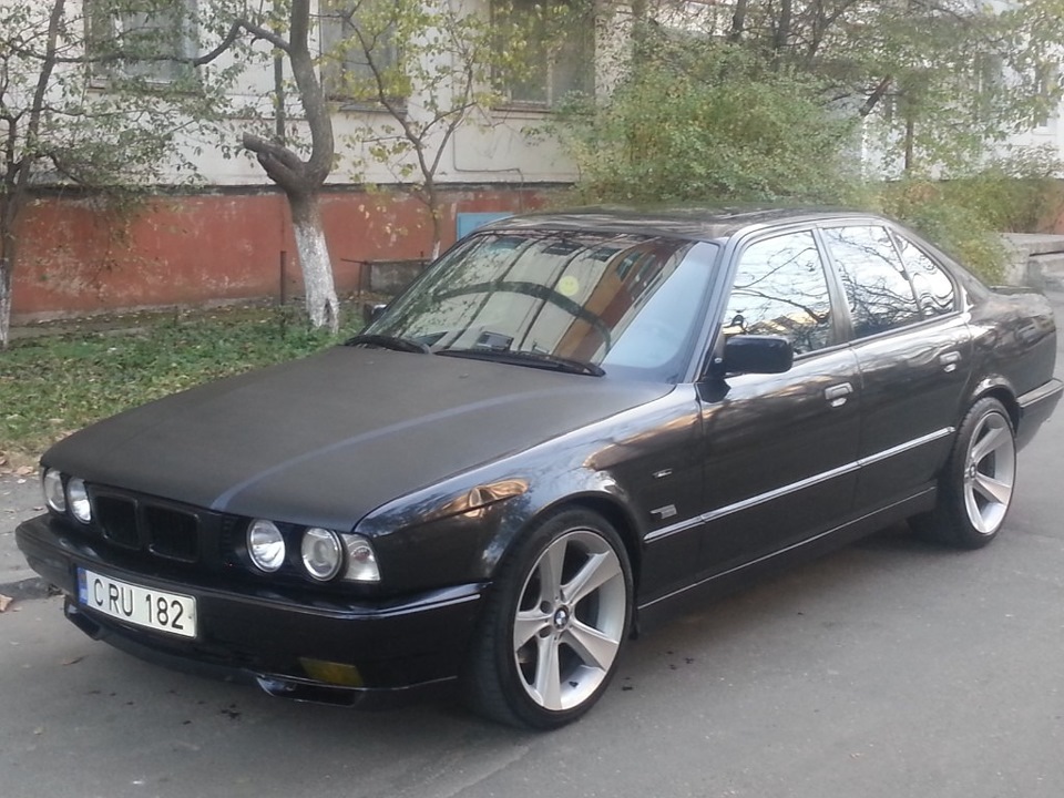 BMW 5 Series (E34) характеристики  - BMW Band