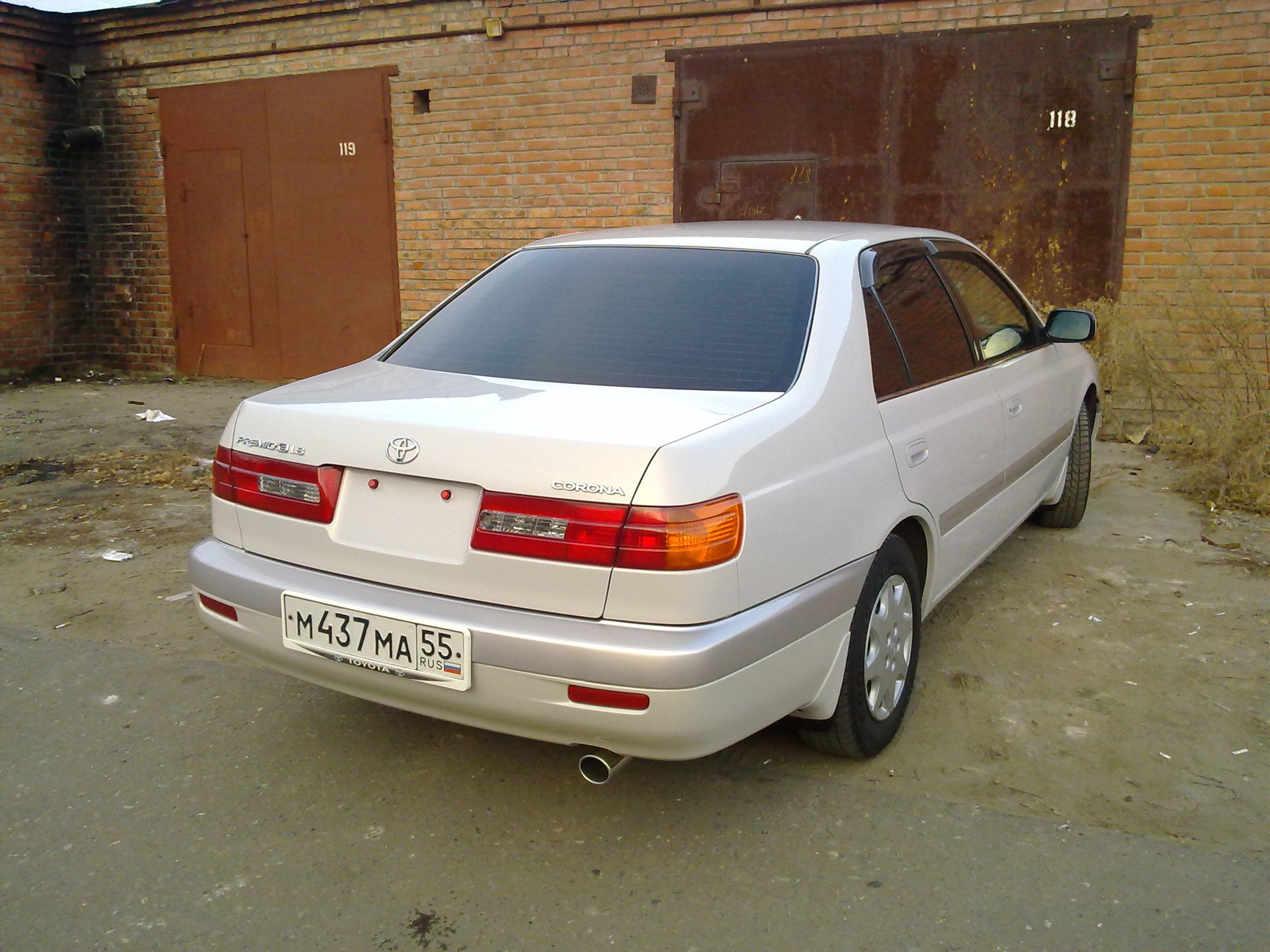    Toyota Corona 18 1999