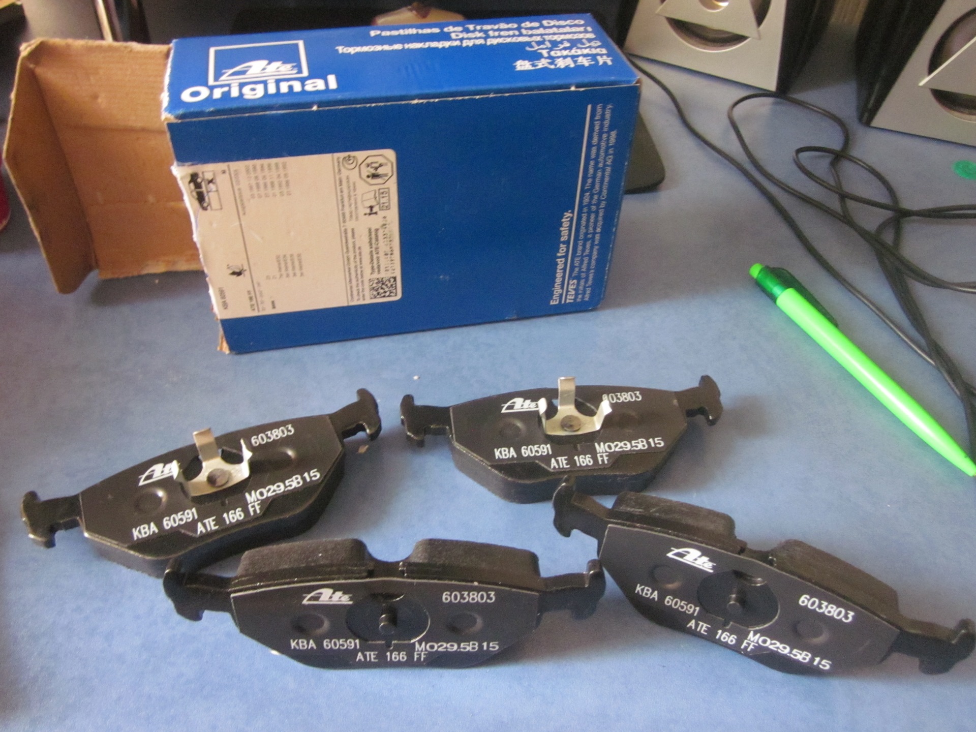 Ate мод. 0460-5657. 0460-5789. тормозные колодки мерседес 190. вдавливания тормозных цилиндров суппорта тойота licota 4125.