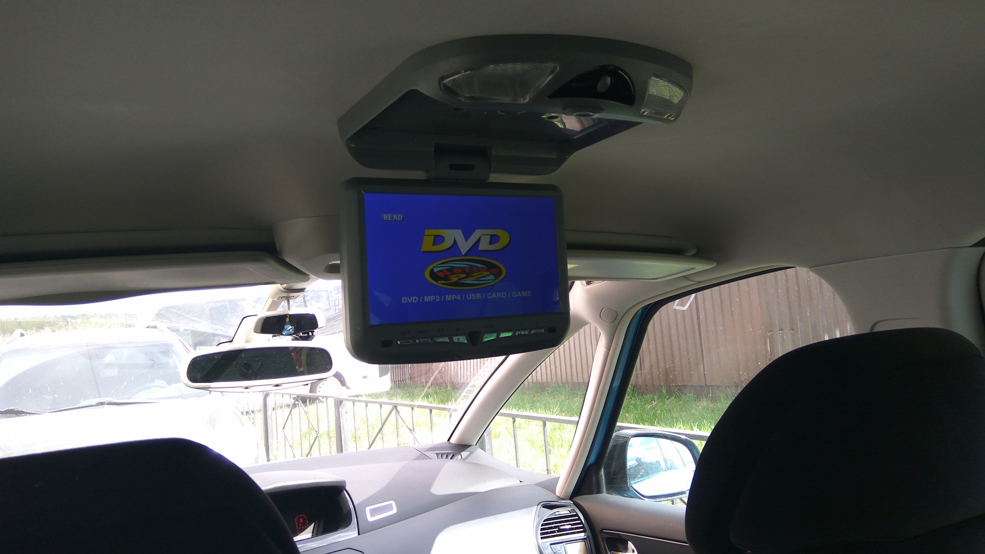 9 inches headrest tft lcd monitor. потолочный двд. автомобильный монитор eonon e0436. автомобильный телевизор avel avs133cm. Dvd плеер veba teorov-1000.