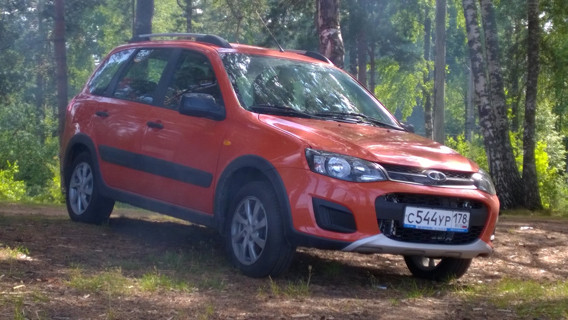 Lada Kalina Cross 1.6 бензиновый 2015 | Оранжевый перламутр, 16к на DRIVE2