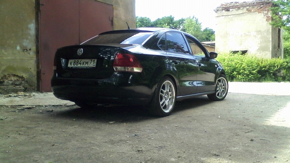 Volkswagen Polo Sedan "Немецкий тазик"