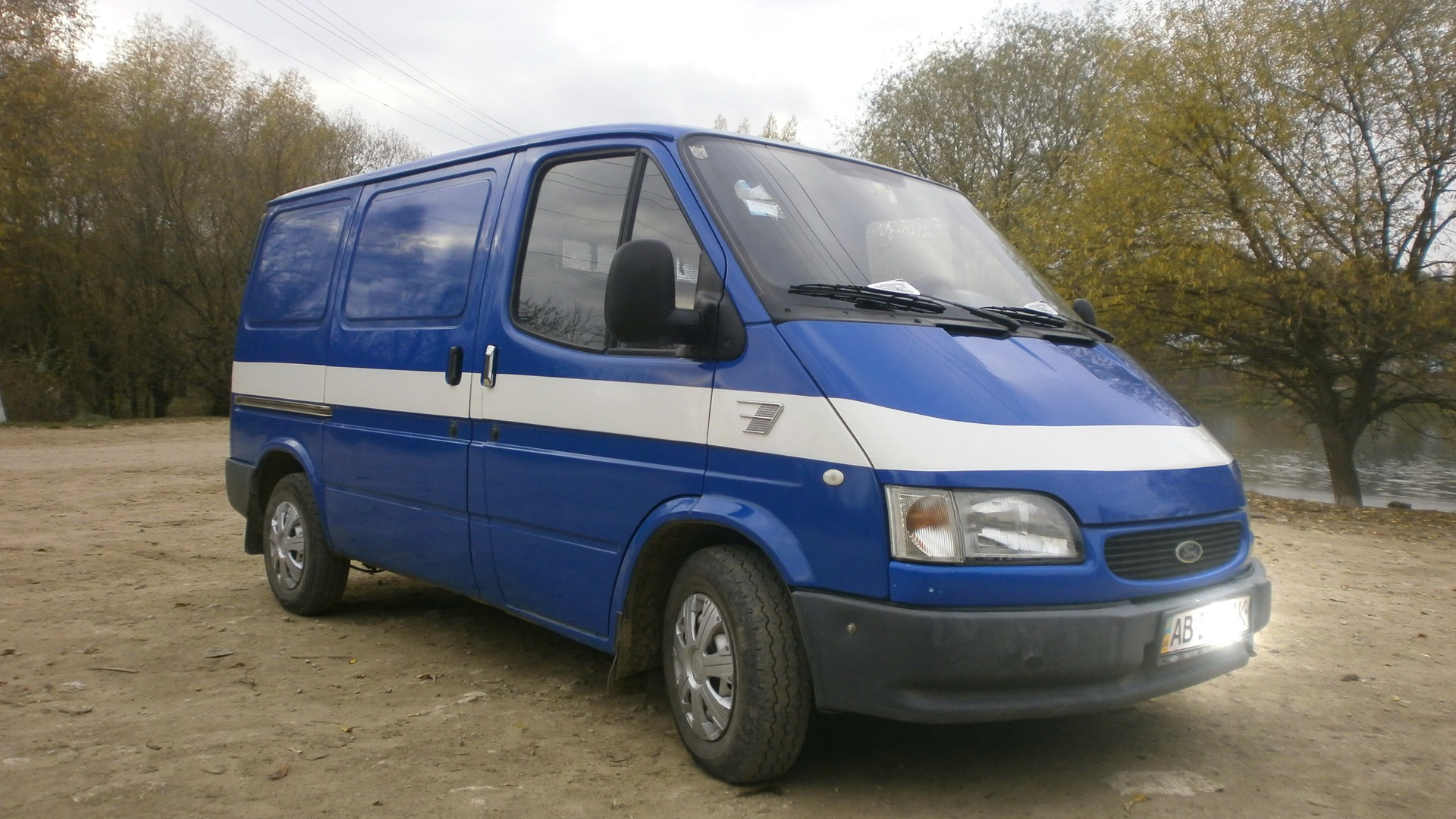 Ford Transit (5G) 2.5 дизельный 2000 | 2.5 шустрый дизелек на DRIVE2