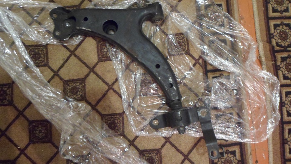 Рычаг передний тойота виндом. Тойота королла 110 кузов передние рычаги. Рычаг передней подвески тойота опа. Тойота рав 4 передние рычаги. Нижний рычаг тойота филдер 124.