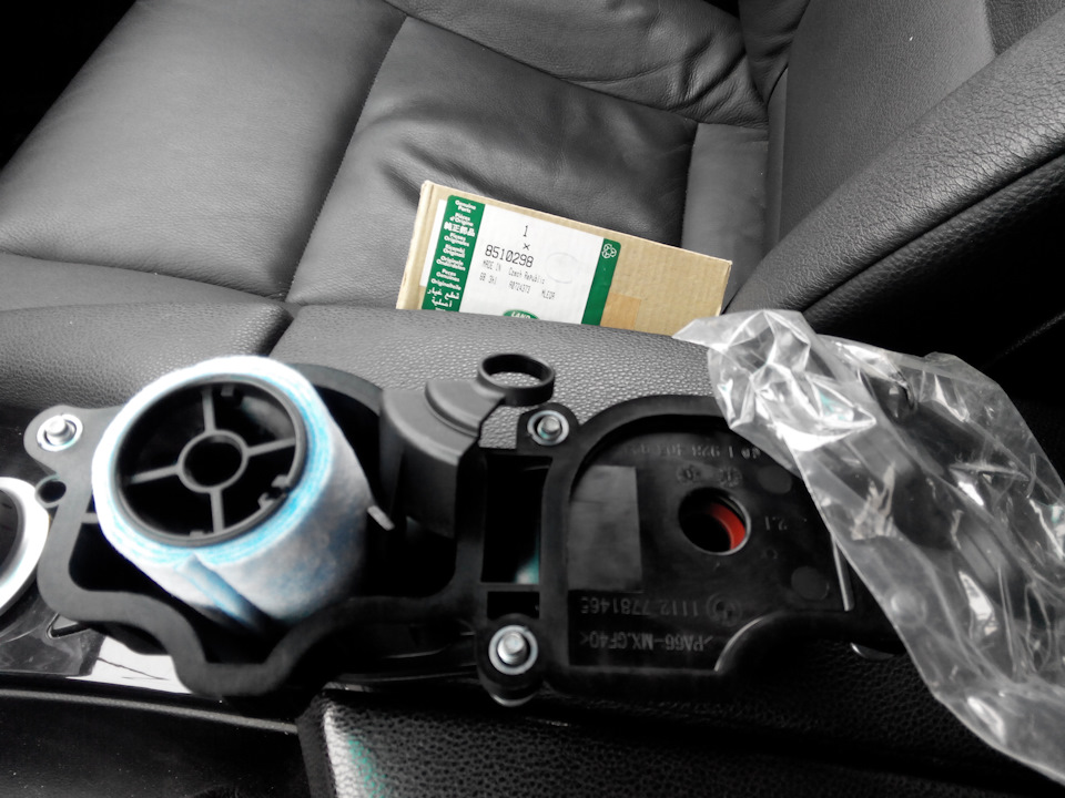 номер комплекта 11 12 7 793 163 или по каталогу LR номер на фото — BMW 5 series (E60). Запчасти на фото: 11127793163, 11127781465