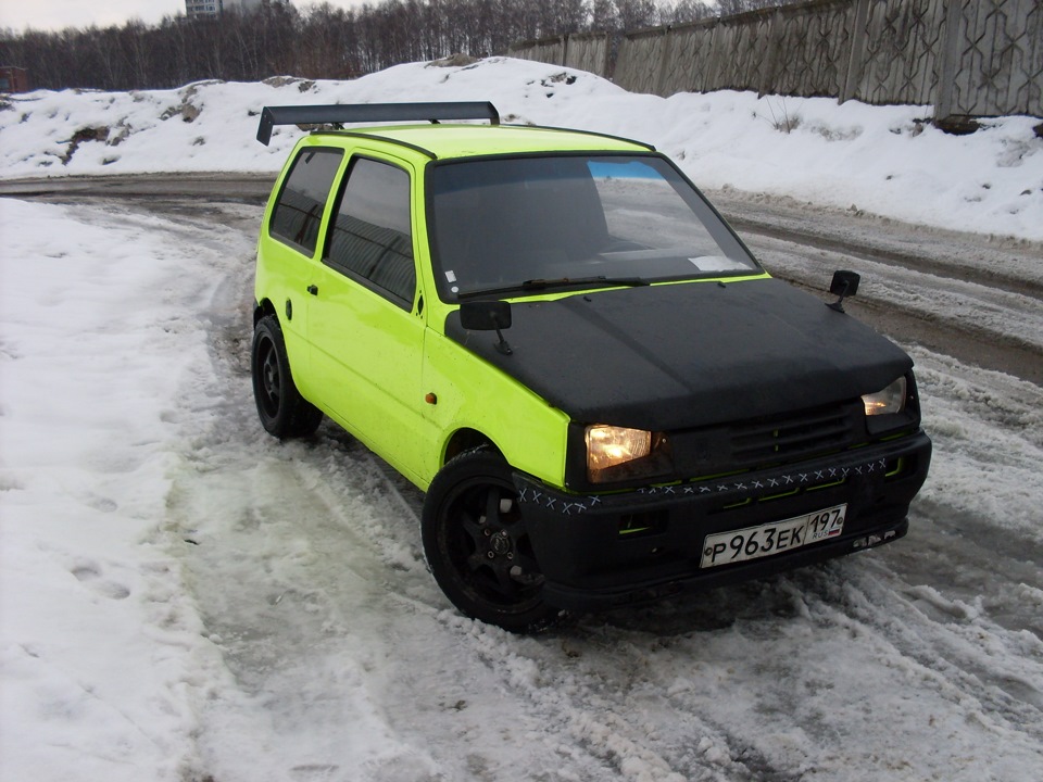 Тюнингованный Lada Oka