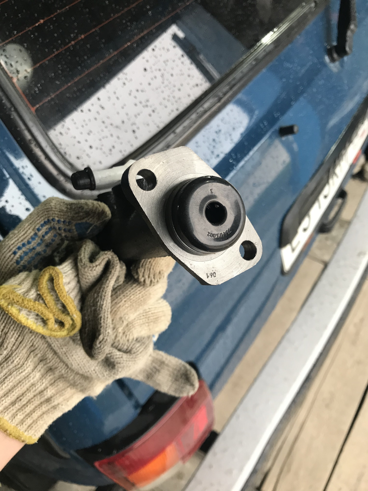 Западает педаль сцепления — Lada 4x4 3D, 1,7 л, 2011 года | поломка ...