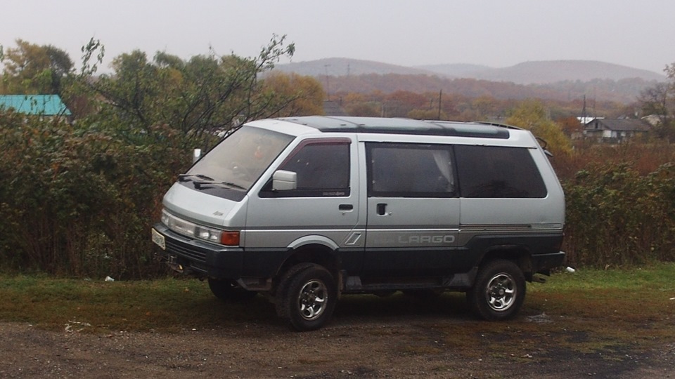 nissan largo салон