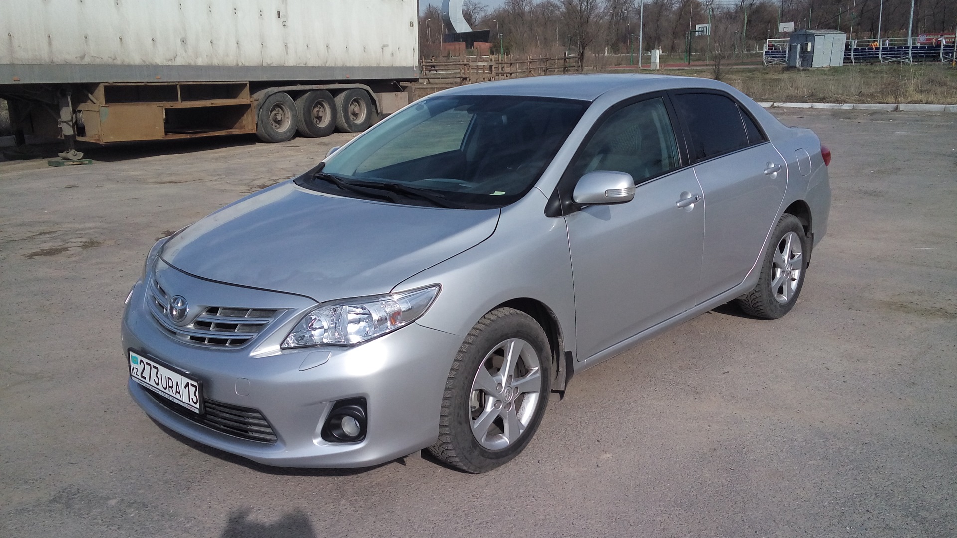 Королла 13 года. Тойота 13 года Тойота Королла 13 года. Тойота Королла японец. P0013 Toyota.