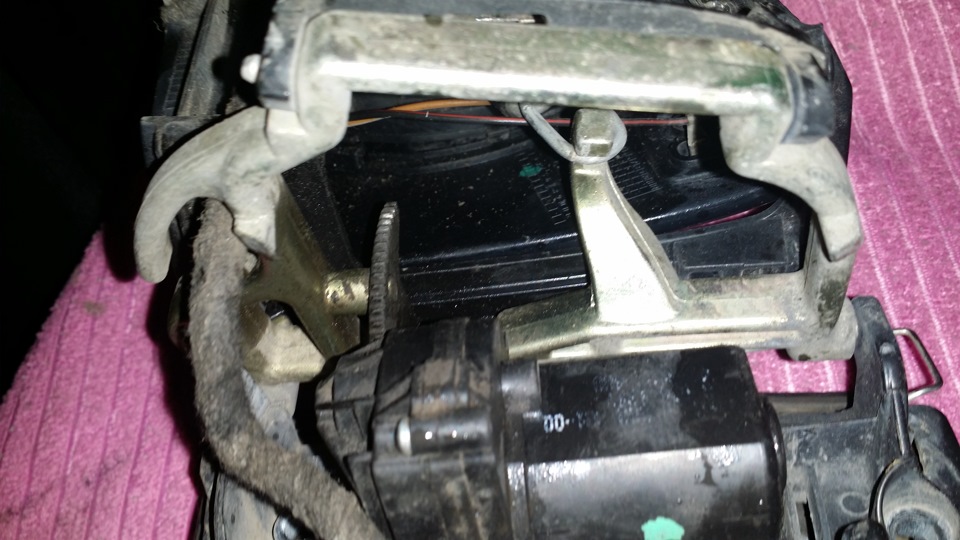 Ремонт складывающихся зеркал — Mercedes-Benz E-class (W210), 2,8 л ...