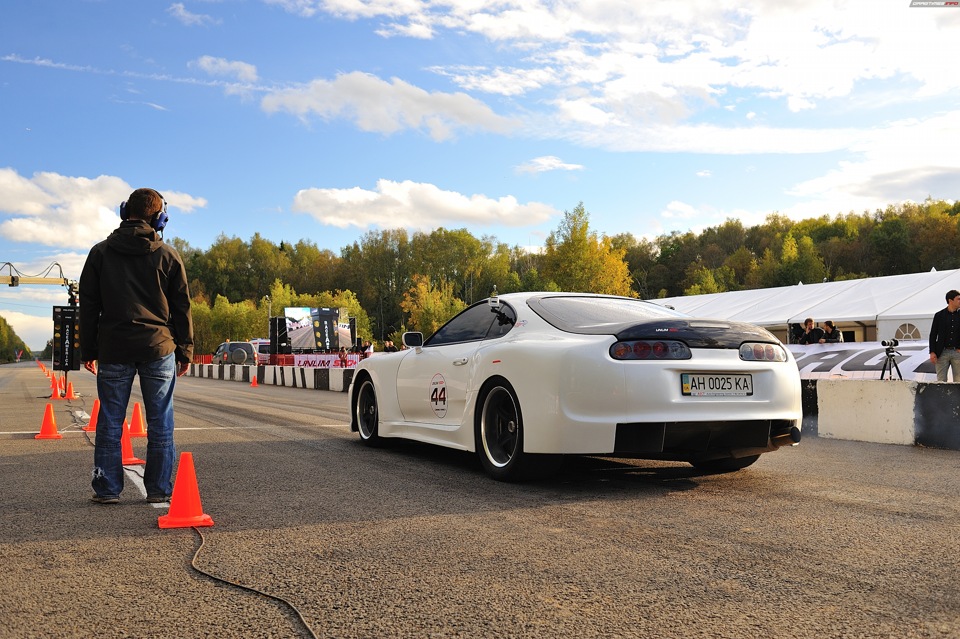 Unlim 500 Toyota Supra. Супра гараж 54. Машина Супра фото новая Москва 777.