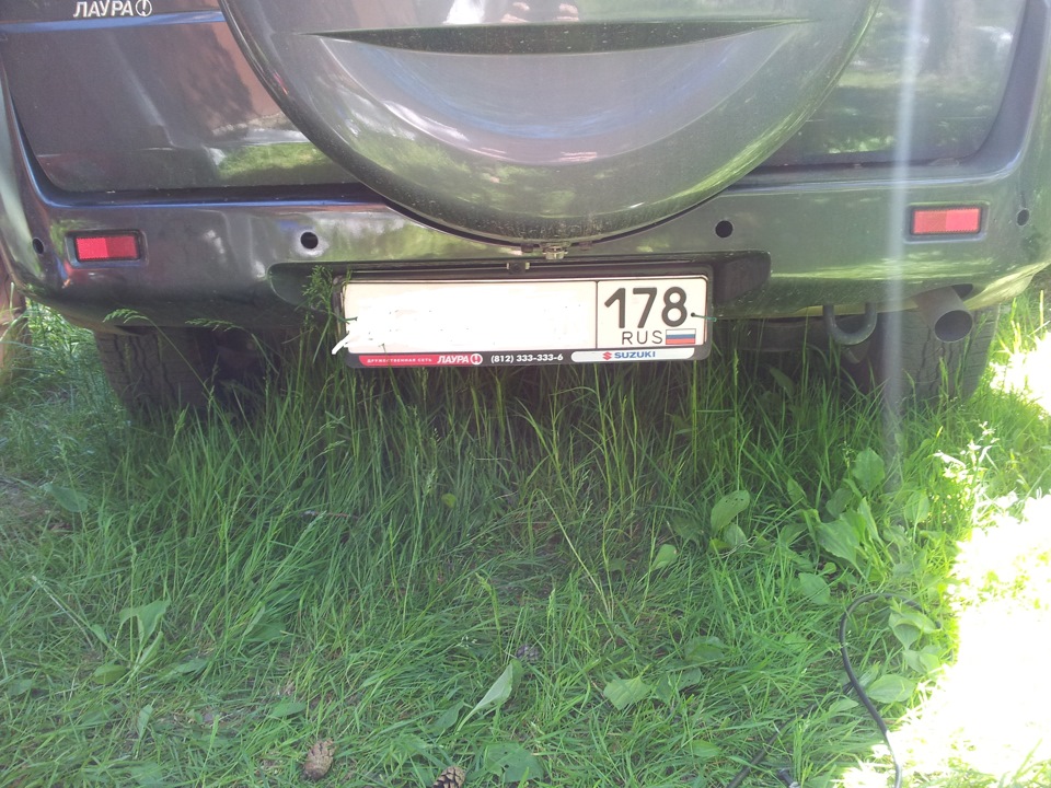 Что-то получается. Датчики, кстати, влезают хреново. Но, думается, и не выскочат от вибрации. На вид — ничёсебе. — Suzuki Grand Vitara (2G)