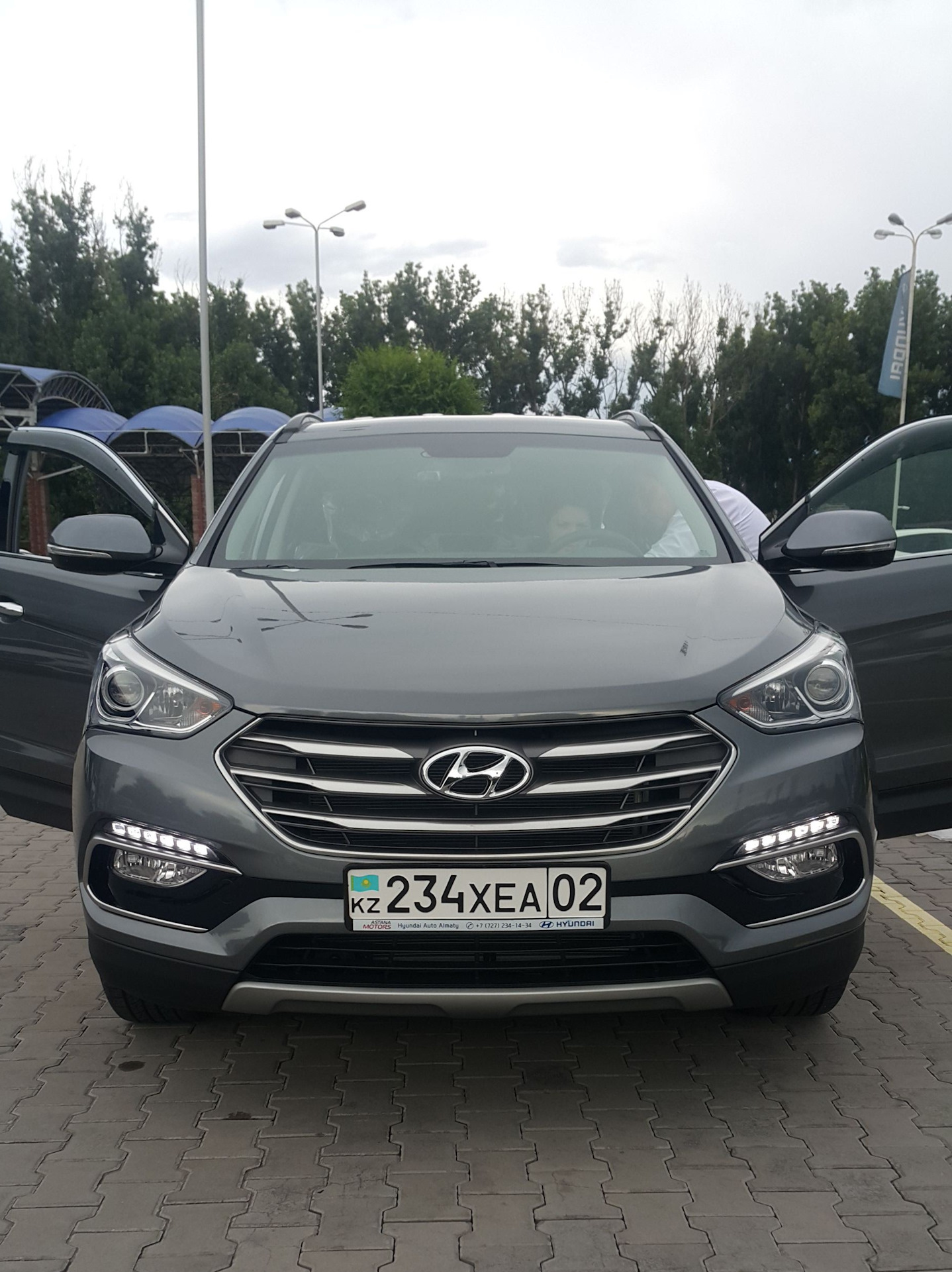 выезд из салона Hyundai Almaty — Hyundai Santa Fe (3G), 2,4 л, 2016 года |  покупка машины | DRIVE2