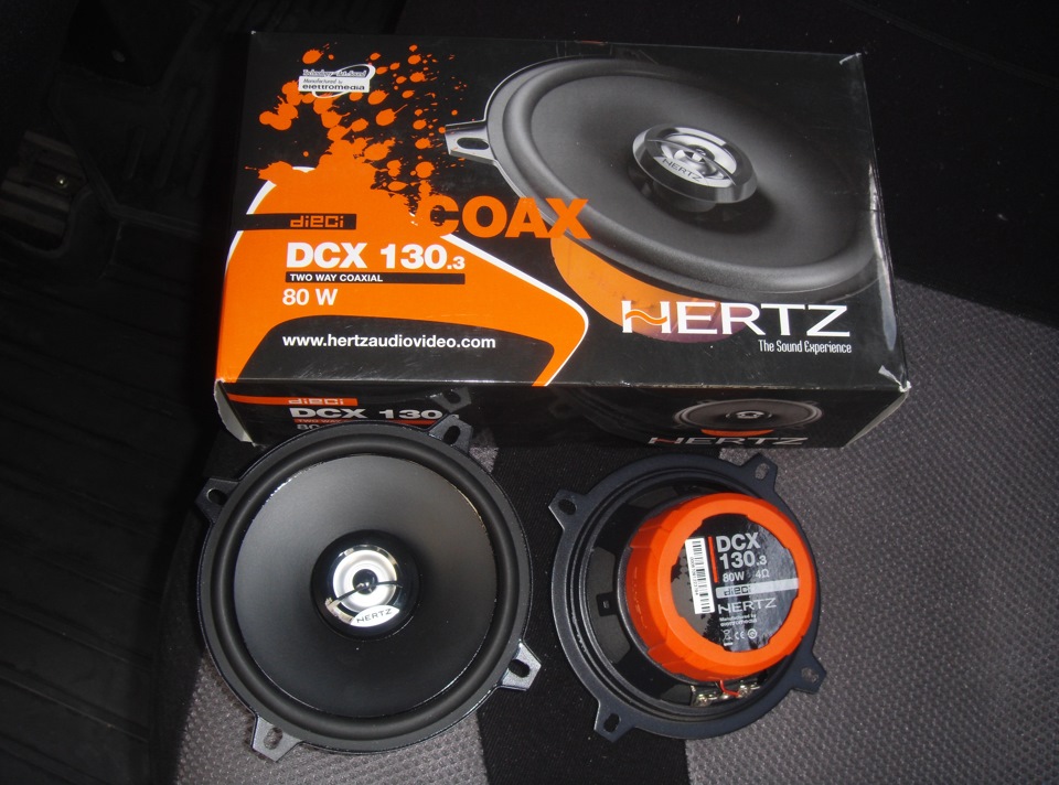 Hertz dcx 130.3. Колонки Hertz DCX 130.3 2-way Coaxial. Короб для двух 13 динамиков Hertz DCX 130.3. DCX 690.