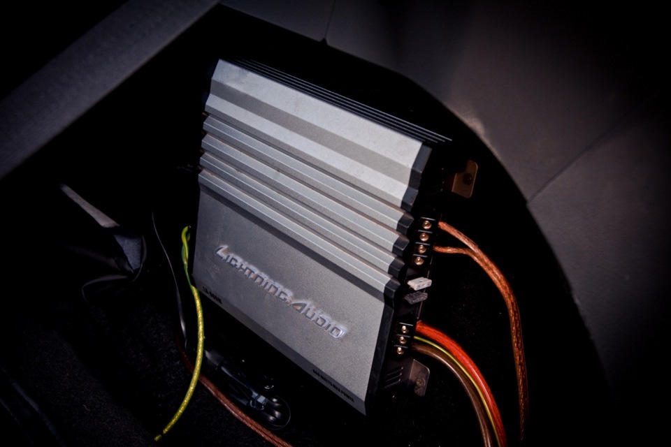 Track out надпись. Daxx 99. Vst ambient guitar. педаль в музыке. музыка lightaudio.