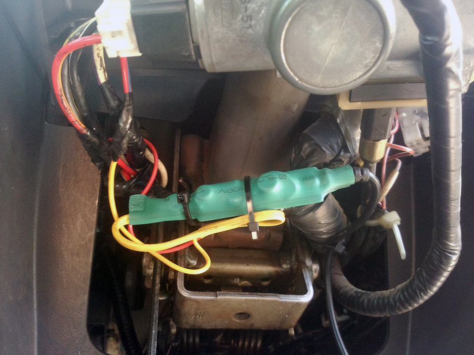 Питание для регистратора — Nissan Terrano R50, 3,2 л, 1996 года ...