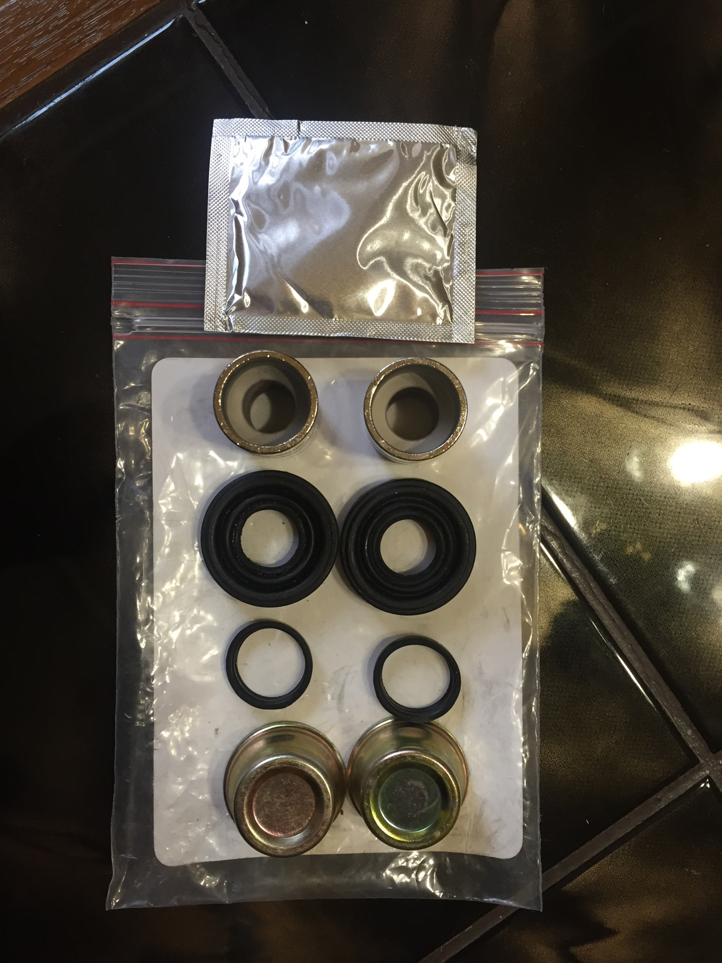 Замена ремкомплекта направляющих суппорта! — Opel Omega A, 1,8 л, 1987 ...