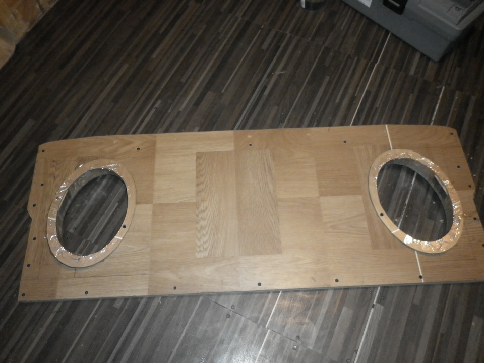 Подиум для задних колонок — Lada 4x4 3D, 1,7 л, 2004 года | автозвук ...