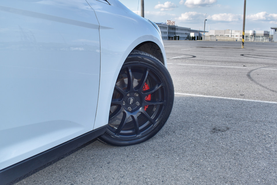 Колпачки на цо — Ford Focus Hatchback III, 1,6 л, 2013 года ...